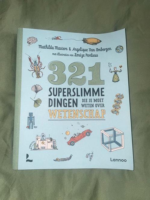 321 superslimme dingen die je moet weten over wetenschap, Boeken, Kinderboeken | Jeugd | onder 10 jaar, Zo goed als nieuw, Ophalen of Verzenden