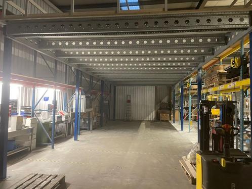 Gebruikte verdiepingsvloer 15 meter x 5 meter, Zakelijke goederen, Kantoor en Winkelinrichting | Magazijn, Stelling en Opslag