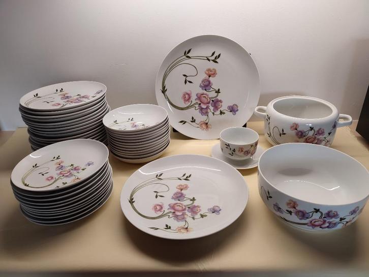 Serveerborden & Schalen "Elite Porcelaine, Huis en Inrichting, Keuken | Servies, Zo goed als nieuw, Compleet servies, Boerenbont