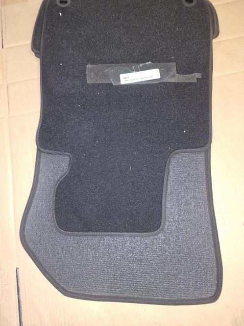Automatten set 4-delig zwart BMW E82 E88 niet origineel 0427, Auto-onderdelen, Interieur en Bekleding, BMW, Nieuw, Ophalen of Verzenden