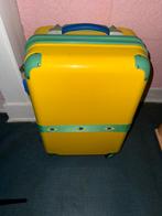 Braziliaanse reiskoffer – groen/geel – stevig en handig, Ophalen of Verzenden, Zo goed als nieuw, Wieltjes