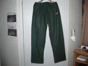 Regenbroek beschikbaar voor biedingen