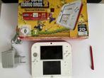 Nintendo 2DS met 32GB SD kaart + doos, Games en Spelcomputers, Spelcomputers | Nintendo 2DS en 3DS, Ophalen of Verzenden, Gebruikt