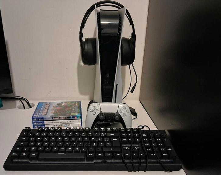 Disque PS5 avec accessoires, Consoles de jeu & Jeux vidéo, Consoles de jeu | Sony PlayStation 5, Comme neuf, Playstation 5, Enlèvement