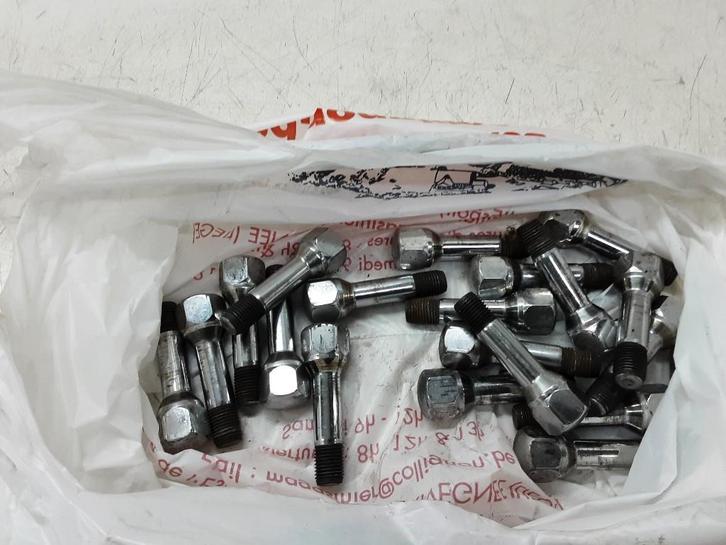 BOULONS DE ROUE Ferrari GTC4 Lusso (01-2016/-), Autos : Pièces & Accessoires, Autres pièces automobiles, Ferrari, Utilisé