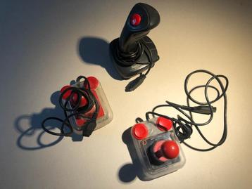 Lot de 5 Joysticks Amiga 500