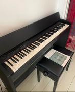 Roland piano digitaal F-120, Muziek en Instrumenten, Piano's, Ophalen, Zwart, Digitaal, Zo goed als nieuw