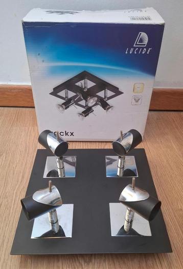 Lampe a 4 ampoules carré noire pour plafond  beschikbaar voor biedingen