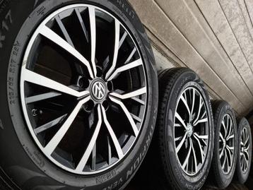 17 inch Volkswagen T Roc Tiguan velgen 4 seizoenen banden, Pneus et Jantes, 215 mm, 4 Saisons, Enlèvement ou Envoi