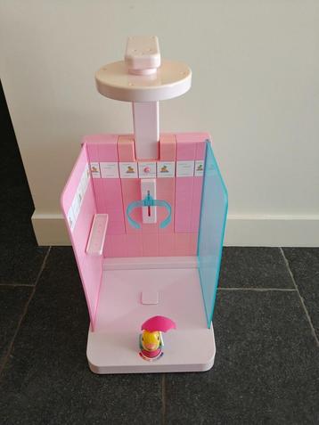 Baby born douche beschikbaar voor biedingen