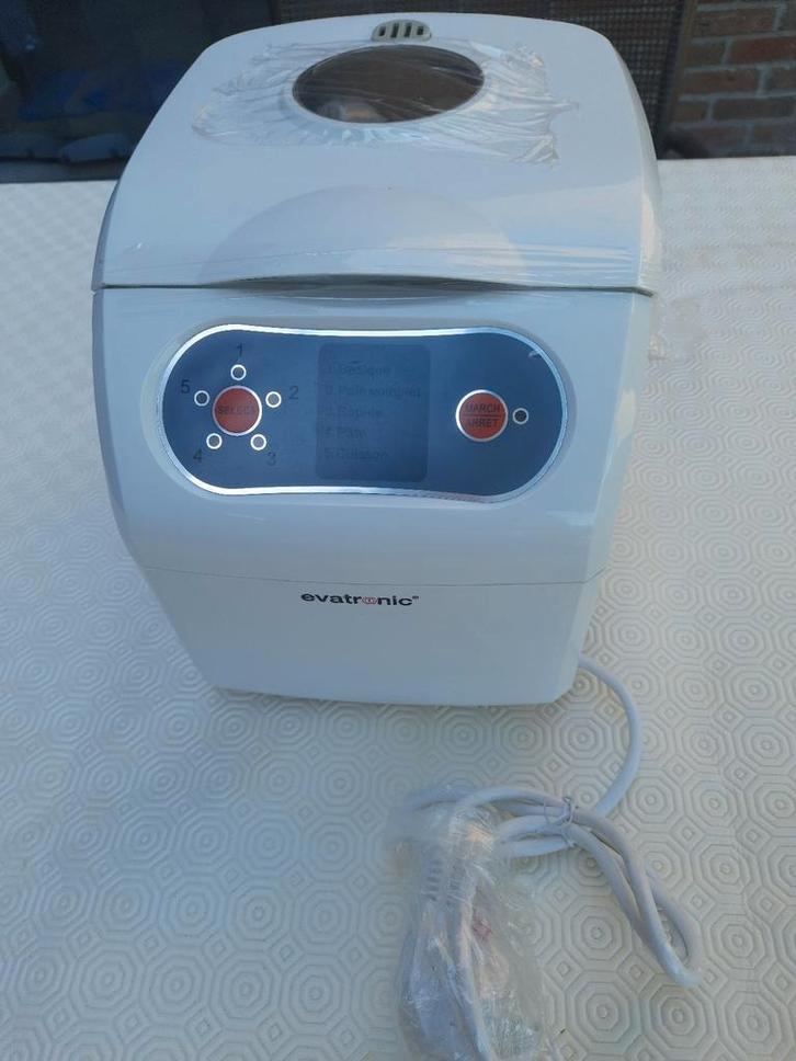 BROODBAKMACHINE EVATRONIC *NIEUW*ONGEBRUIKT*, Elektronische apparatuur, Broodbakmachines, Nieuw, Zonder timer, 400 tot 800 gram deeg