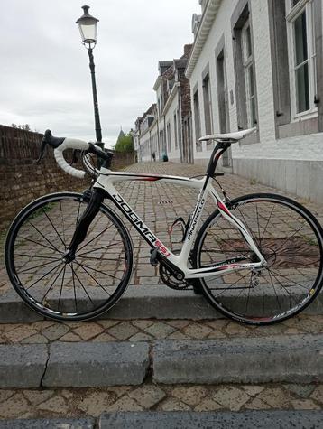 Racefiets pinarello dogma  beschikbaar voor biedingen