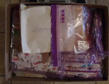 Doos met Belgische postzegels, 2,6 kg totaalgewicht beschikbaar voor biedingen