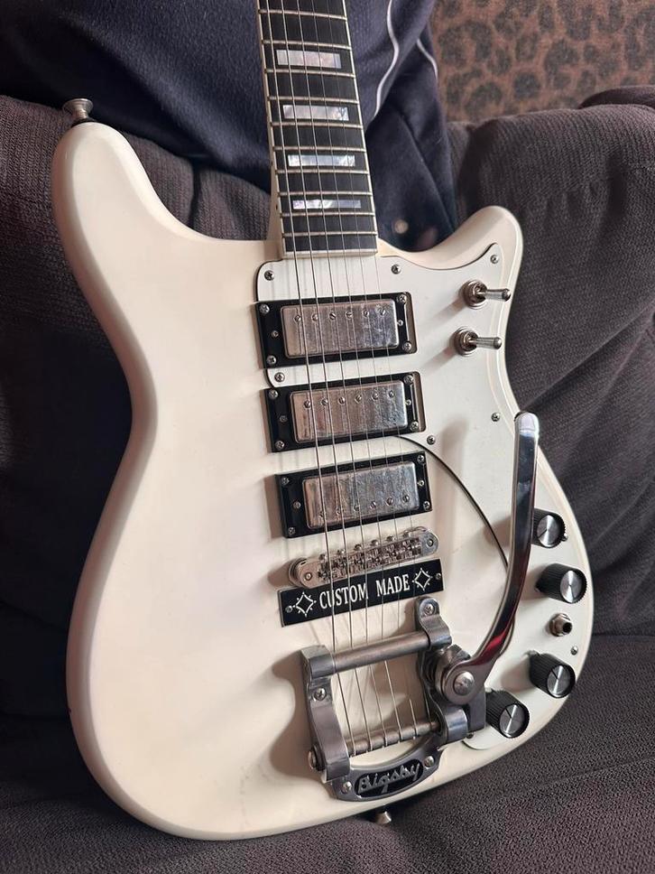 DR Daguet Crestwood Deluxe boutique build France, Muziek en Instrumenten, Snaarinstrumenten | Gitaren | Elektrisch, Zo goed als nieuw