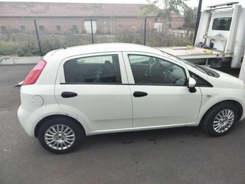 Fiat punto 2016 beschikbaar voor biedingen