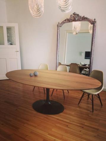 Stoelen tulipe Eero Saarinen houten bois tafels tulipe  beschikbaar voor biedingen