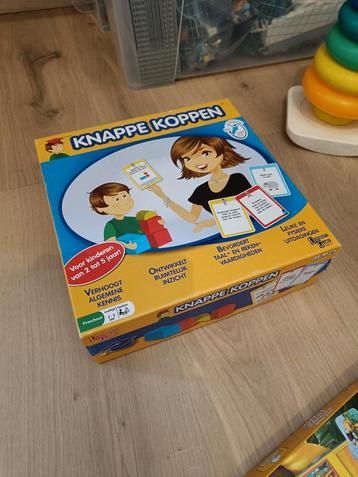 Knappe koppen spel gratis beschikbaar voor biedingen