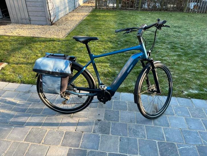 Giant anytour E+2022, Fietsen en Brommers, Elektrische fietsen, Zo goed als nieuw, Giant, 55 tot 59 cm, 50 km per accu of meer