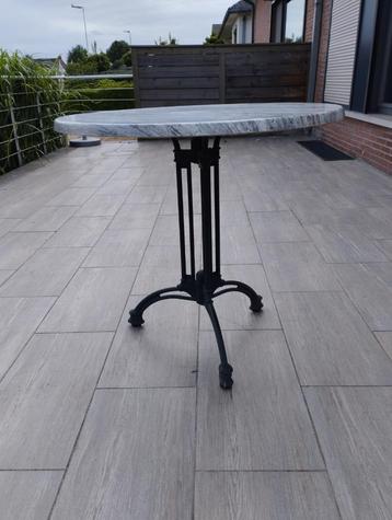 Terras tafeltjes 40eur/st beschikbaar voor biedingen