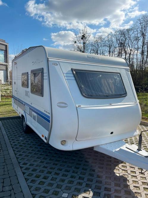 Caravan hobby, Caravans en Kamperen, Caravans, Particulier, tot en met 4, 1000 - 1250 kg, Treinzit, Hobby, Dwarsbed, 4 tot 5 meter