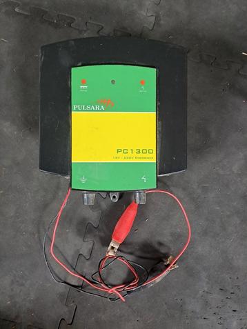 Appareil d'alimentation + batterie + chargeur + poteaux et f
