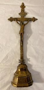 Oud bronzen kruisbeeld uit de 18e eeuw om in zeer goede staa, Ophalen, Brons