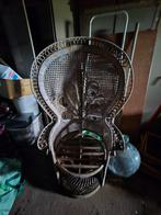 Chaise en osier à vendre avec 2 trous voir photos, Ophalen of Verzenden, Gebruikt, Wicker