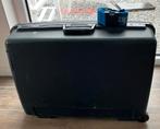 Reiskoffer Delsey met sleutel, Bijoux, Sacs & Beauté, Valises, Plastique dur, Enlèvement, Utilisé, 60 à 70 cm