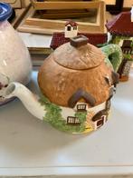 Theepot christopher wren staffordshire, Antiek en Kunst, Curiosa en Brocante, Ophalen