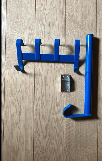 Zadeldrager, hanger, stalketing beschikbaar voor biedingen