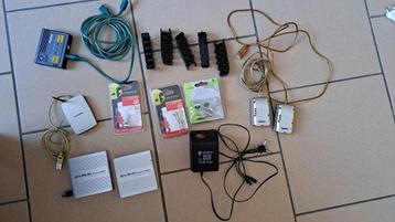 organ. câbles, adaptateur F, port USB, alimentation univers. beschikbaar voor biedingen