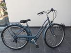 Elops Stadsfiets 120 laag frame blauw, Fietsen en Brommers, Ophalen, Zo goed als nieuw