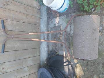 Gazonrol/tuinwals in beton, Enlèvement, Utilisé