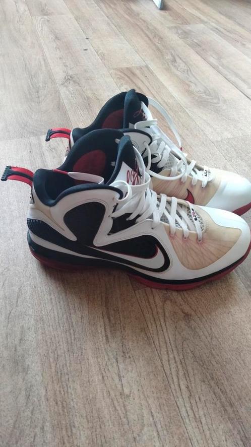 Nike Maat 45, Kleding | Heren, Schoenen, Zo goed als nieuw, Sneakers, Overige kleuren, Ophalen of Verzenden