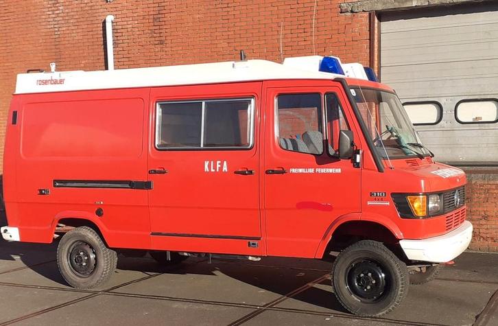 Mercedes Pompiers CAMPER 4x4 OLDTIMER essence OFFROAD 4x44, Autos, Oldtimers & Ancêtres, Particulier, 4x4, Éclairage LED, Porte coulissante