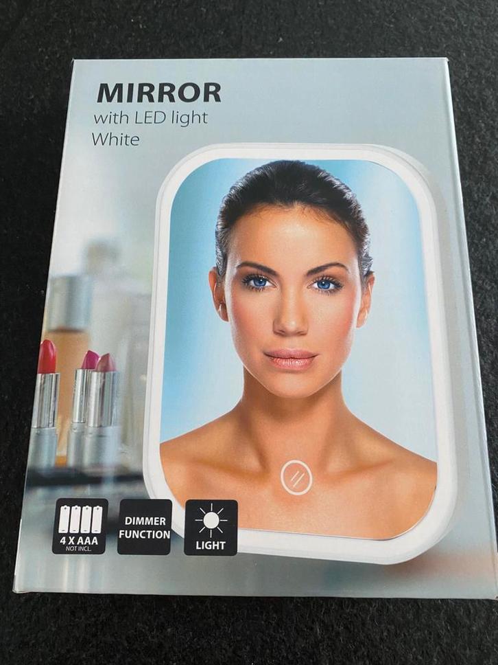 Make-up spiegel met verlichting. Perfecte staat!, Handtassen en Accessoires, Uiterlijk | Cosmetica en Make-up, Nieuw, Make-up