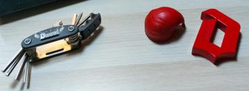Lachouffe & Duvel - Flesaftrekker & Multitool beschikbaar voor biedingen