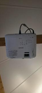 Beamer, projectiescherm en pioneer versterker, Audio, Tv en Foto, Beamers, Ophalen