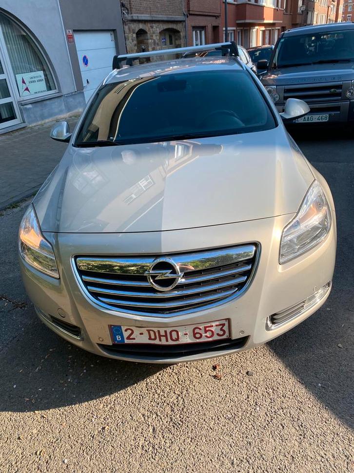 Opel insignia 2011 2.0 diésel 102234(car pass)disponible, Auto's, Opel, Particulier, Insignia, Diesel, Euro 5, Break, 5 deurs