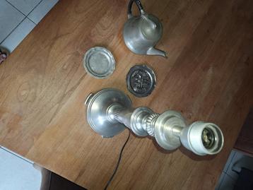Objets décoratifs en étain beschikbaar voor biedingen