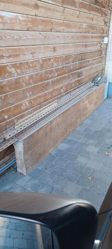 WEG. TE LAAT.Poutrel houten steunbalk 265 op 45 en 14 cm beschikbaar voor biedingen
