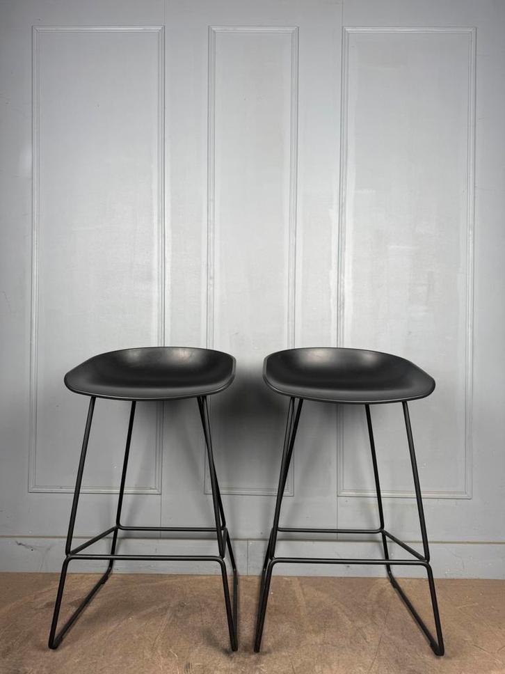 4 x 65 cm HAY About A Stool AAS38 design krukken, Huis en Inrichting, Barkrukken, Zo goed als nieuw, 60 tot 90 cm, Kunststof, Metaal
