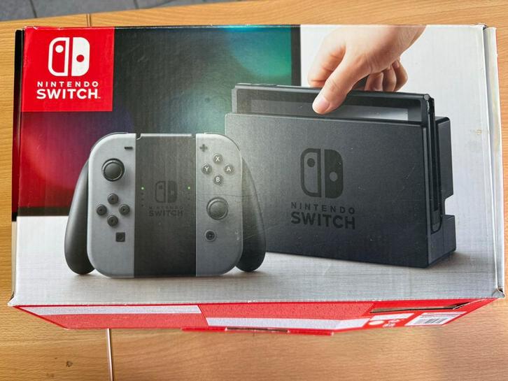 Switch, Games en Spelcomputers, Spelcomputers | Nintendo Switch, Ophalen of Verzenden