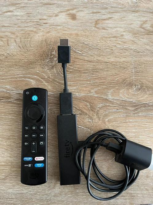 Fire TV Stick 4K, TV, Hi-fi & Vidéo, Lecteurs multimédias, Comme neuf, Sans disque dur, HDMI, Enlèvement ou Envoi
