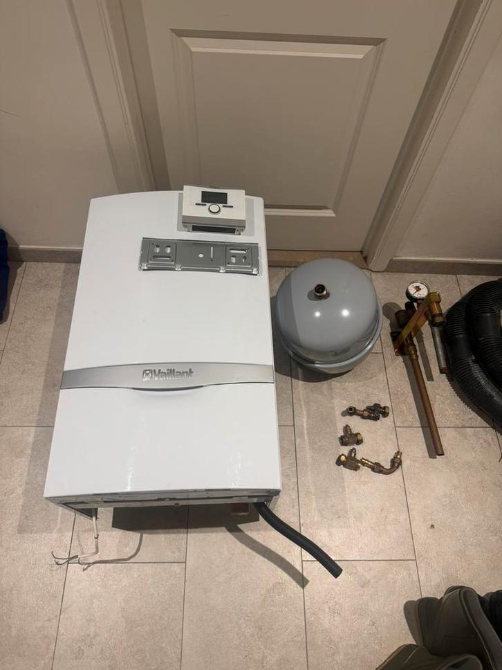 Vaillant ecotecplus vcw346(2019), Doe-het-zelf en Bouw, Chauffageketels en Boilers, Zo goed als nieuw, Ophalen of Verzenden