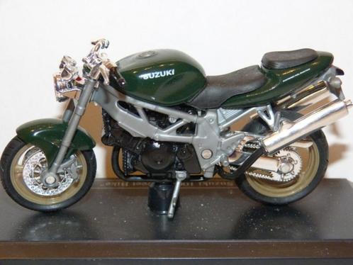 Suzuki straatfiets vintage motorfiets, Hobby en Vrije tijd, Modelauto's | Overige schalen, Zo goed als nieuw, Overige typen, Ophalen