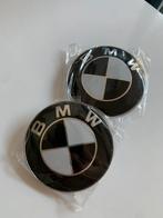 Capot BMW Emblem 2X 82 mm, coffre 74 mm/82, noir et blanc, Autos : Divers, Enlèvement ou Envoi