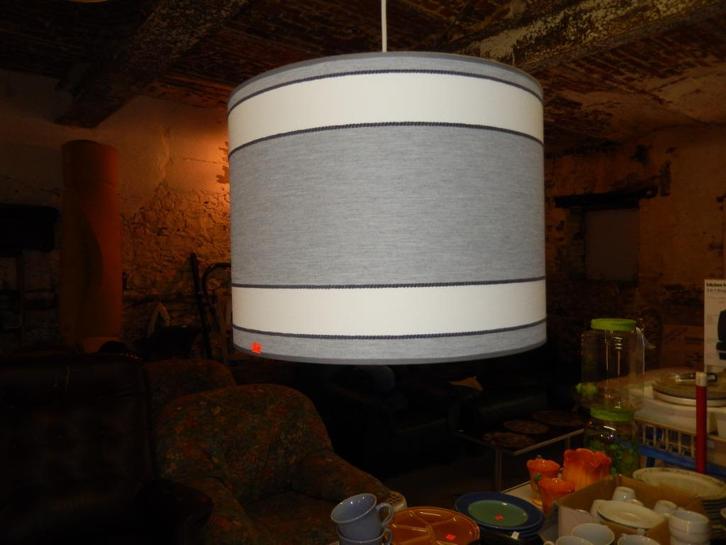 lustre moderne, Maison & Meubles, Lampes | Suspensions, Utilisé, 50 à 75 cm, Synthétique, Tissus, Enlèvement ou Envoi