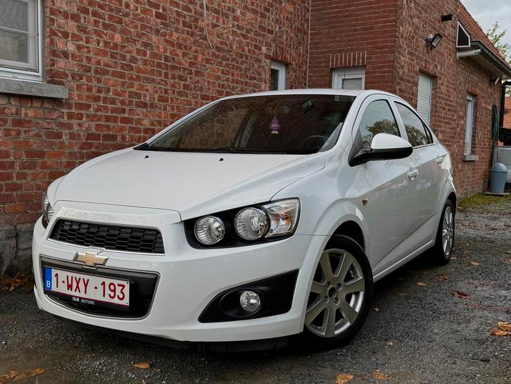 CHEVY AVEO 1.4 BENZINE HANDGESCHAKELD AIRCONDITIONING 5-DEUR, Auto's, Chevrolet, Particulier, Aveo, ABS, Adaptieve lichten, Adaptive Cruise Control