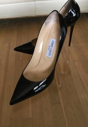 Talons aiguilles Jimmy Choo laqués noirs taille 38, Envoi, Comme neuf
